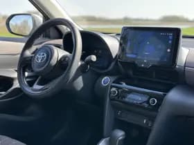 Toyota Yaris-cross thumbnail 7