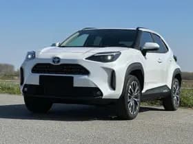 Toyota Yaris-cross thumbnail 2