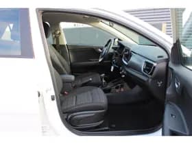 Kia Stonic thumbnail 10