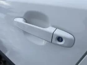 Toyota C-hr thumbnail 18