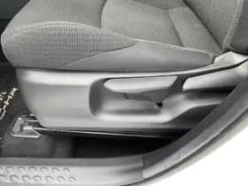 Toyota C-hr thumbnail 22