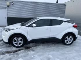 Toyota C-hr thumbnail 5