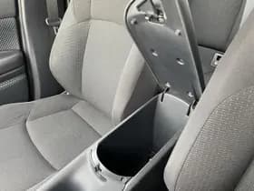 Toyota C-hr thumbnail 42