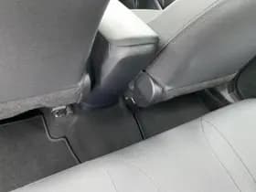 Toyota C-hr thumbnail 50