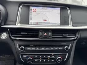 Kia Optima thumbnail 16