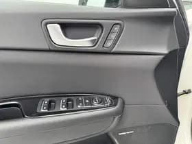 Kia Optima thumbnail 56