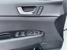 Kia Optima thumbnail 19