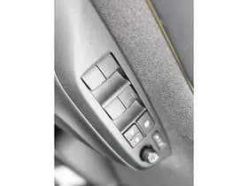 Toyota Yaris-cross thumbnail 101