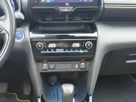 Toyota Yaris-cross thumbnail 33