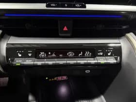 Toyota C-hr thumbnail 22