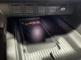 Toyota C-hr thumbnail 36