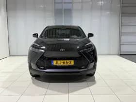 Toyota C-hr thumbnail 6