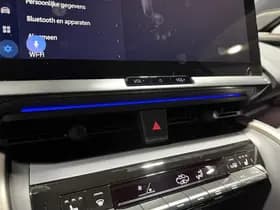 Toyota C-hr thumbnail 60