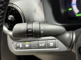 Toyota C-hr thumbnail 10