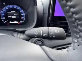 Toyota Yaris thumbnail 16