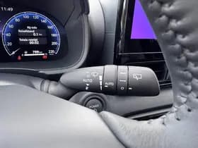 Toyota Yaris thumbnail 42