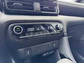 Toyota Yaris thumbnail 43