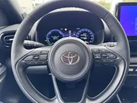Toyota Yaris thumbnail 9