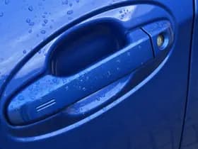 Toyota Yaris thumbnail 26