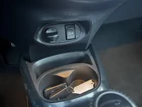 Toyota Yaris thumbnail 36