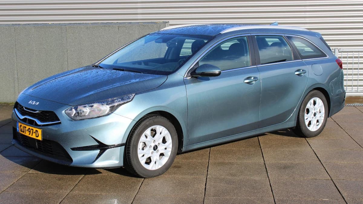 Kia Ceed-sportswagon — foto 1