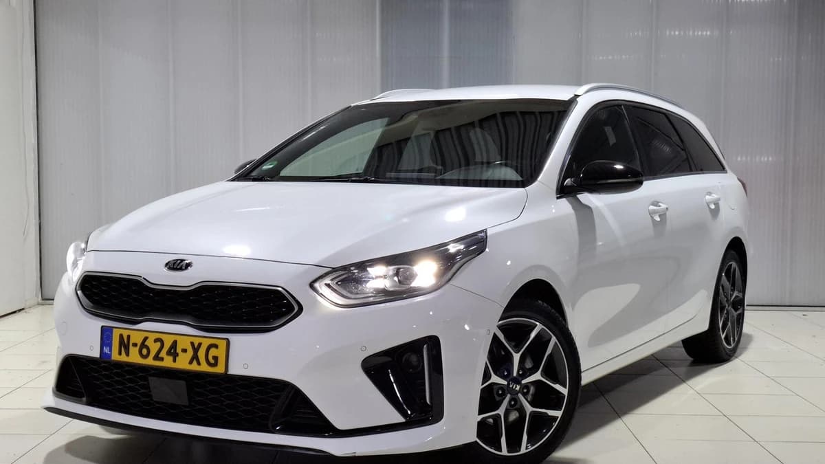 Kia Ceed-sportswagon — foto 1