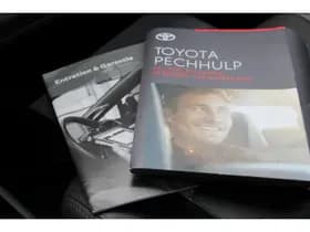 Toyota C-hr thumbnail 32