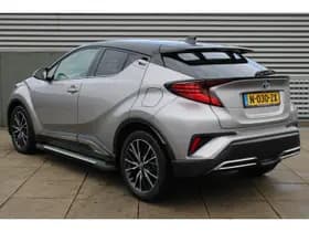 Toyota C-hr thumbnail 5