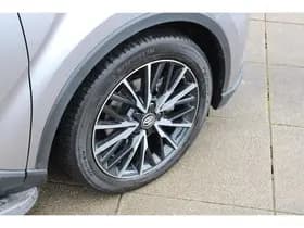 Toyota C-hr thumbnail 51