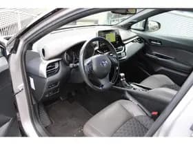 Toyota C-hr thumbnail 54