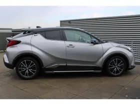 Toyota C-hr thumbnail 8