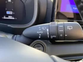 Toyota Yaris thumbnail 32