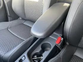 Toyota Yaris thumbnail 42