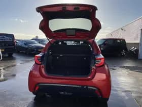 Toyota Yaris thumbnail 7