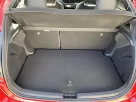 Toyota Yaris thumbnail 8