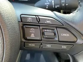 Toyota Yaris thumbnail 86