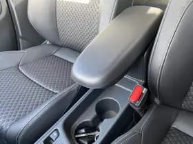 Toyota Yaris thumbnail 97