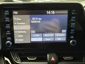 Toyota C-hr thumbnail 11