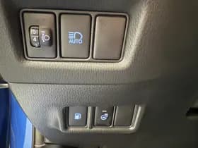 Toyota C-hr thumbnail 16