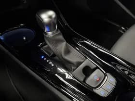 Toyota C-hr thumbnail 38