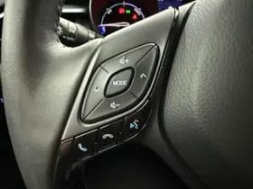 Toyota C-hr thumbnail 5