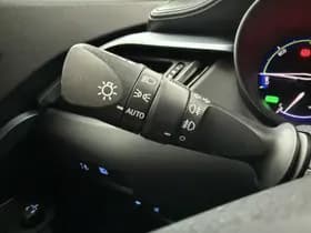 Toyota C-hr thumbnail 7