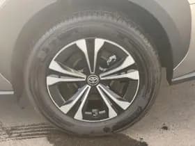 Toyota Bz4x thumbnail 5