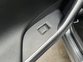 Toyota Rav4 thumbnail 48