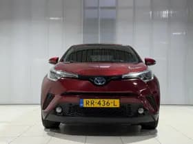 Toyota C-hr thumbnail 3