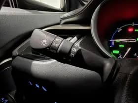 Toyota C-hr thumbnail 24