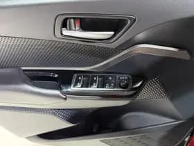 Toyota C-hr thumbnail 28