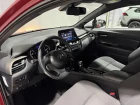 Toyota C-hr thumbnail 5