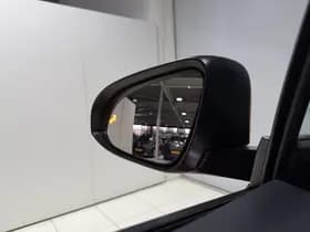 Toyota C-hr thumbnail 57