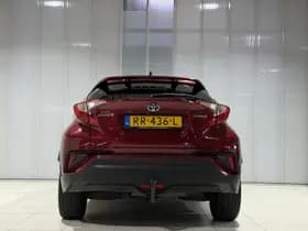 Toyota C-hr thumbnail 7